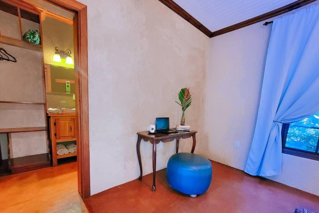 Vive Utila - Bed & Breakfast المظهر الخارجي الصورة