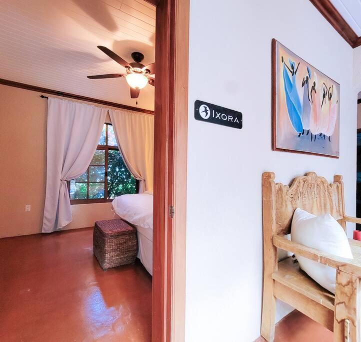 Vive Utila - Bed & Breakfast المظهر الخارجي الصورة